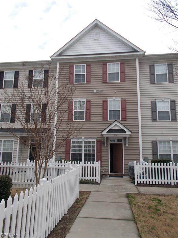 1307 Teton Cir - Photo 1