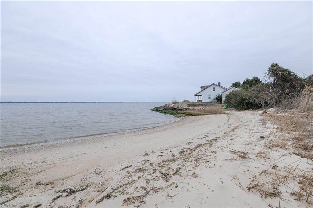 1514 Dandy Loop Rd - Photo 1