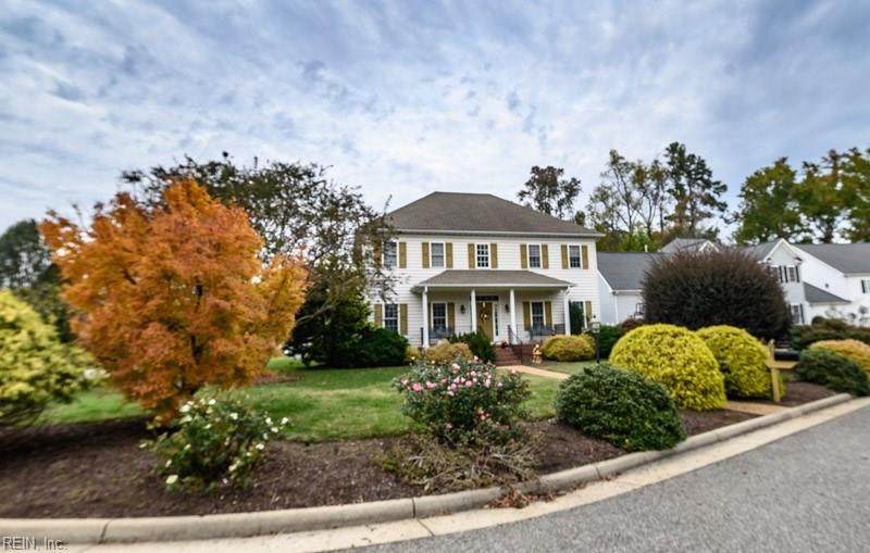 351 Williamsburg Ct - Photo 1