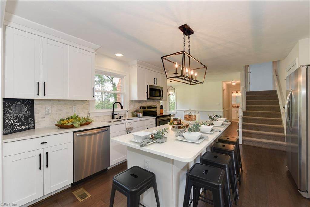 938 Winchester Way - Photo 1