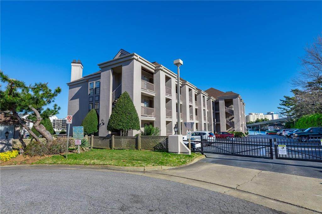 401 Harbour Pt - Photo 1