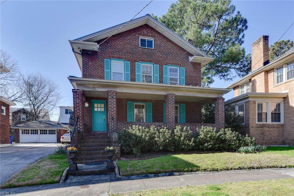 1019 Gates Ave - Photo 1