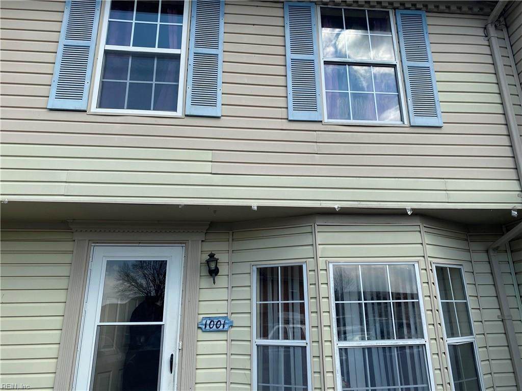 1001 Scarborough Ct - Photo 1
