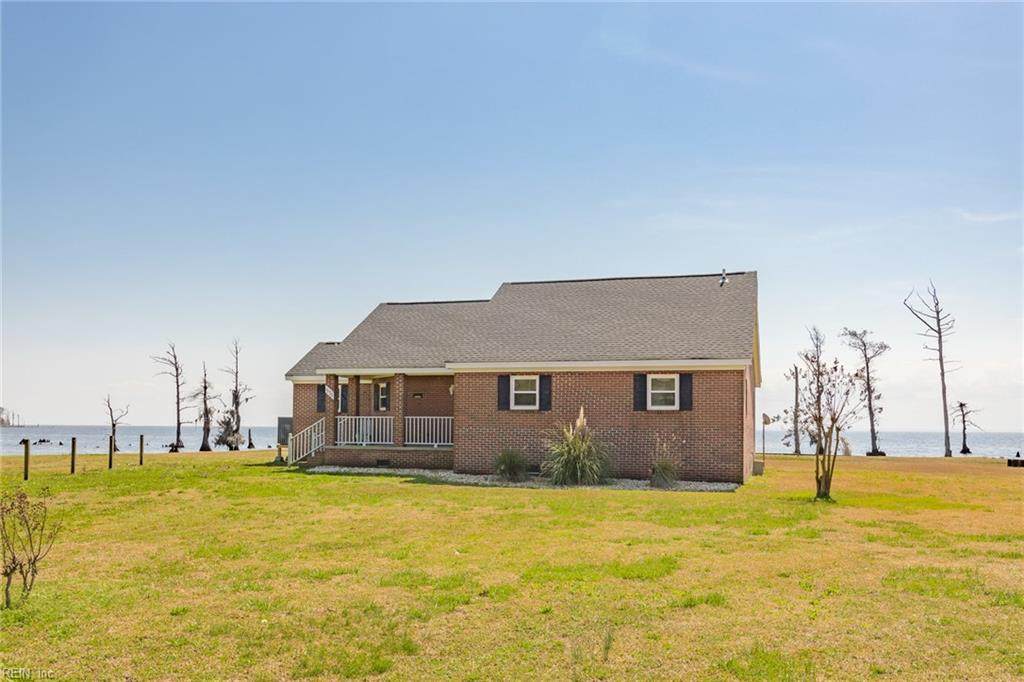571 Winslow Rd - Photo 1