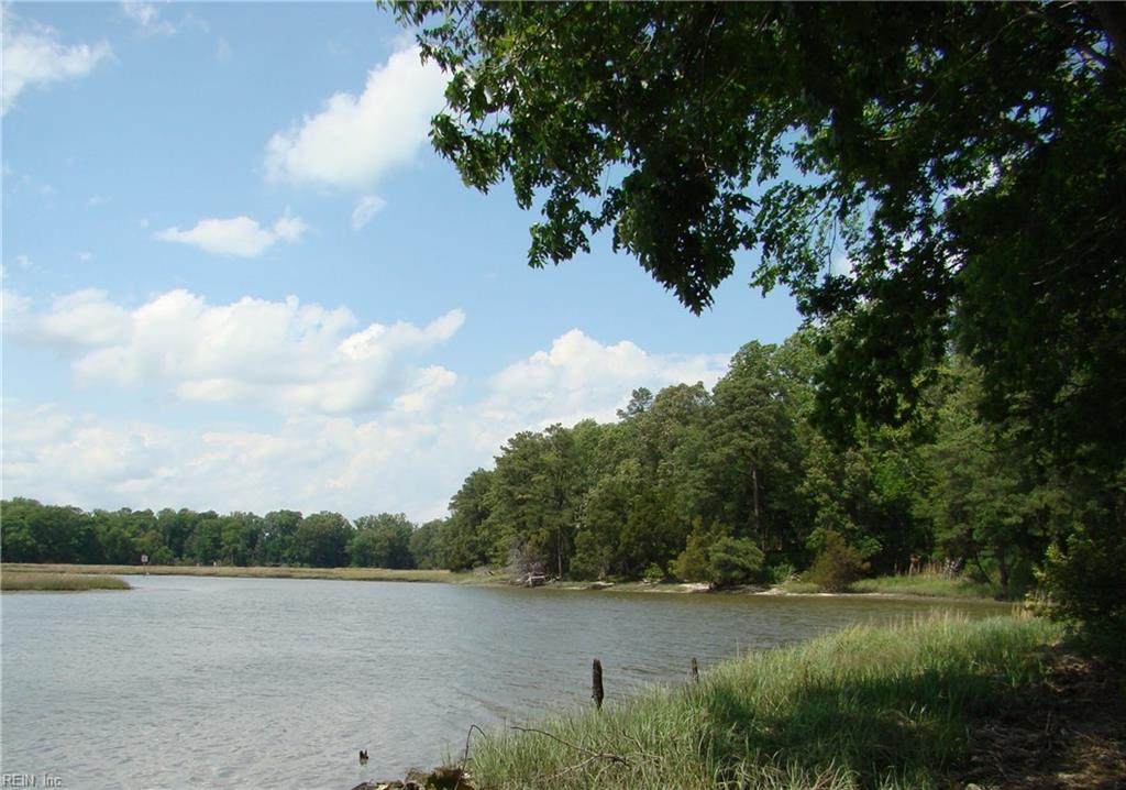 3420 Raintree Cir - Photo 1