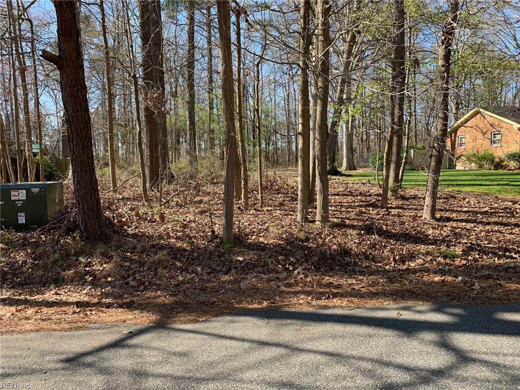 38 Englewood Dr - Photo 1