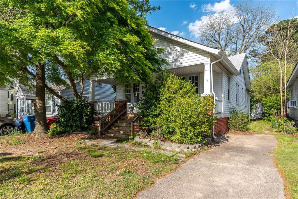 1517 Jackson Ave - Photo 1