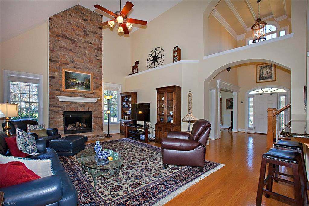 3500 Longwood Dr - Photo 1 3500 Longwood Dr - Photo 1
