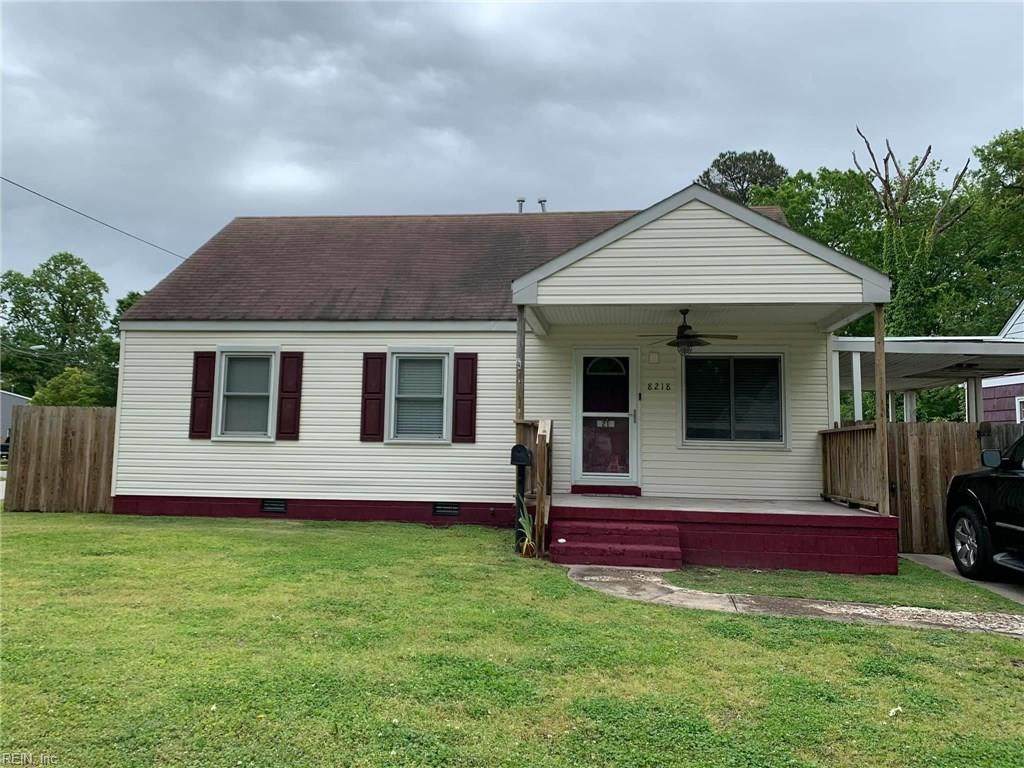 8218 Briarwood Cir - Photo 1