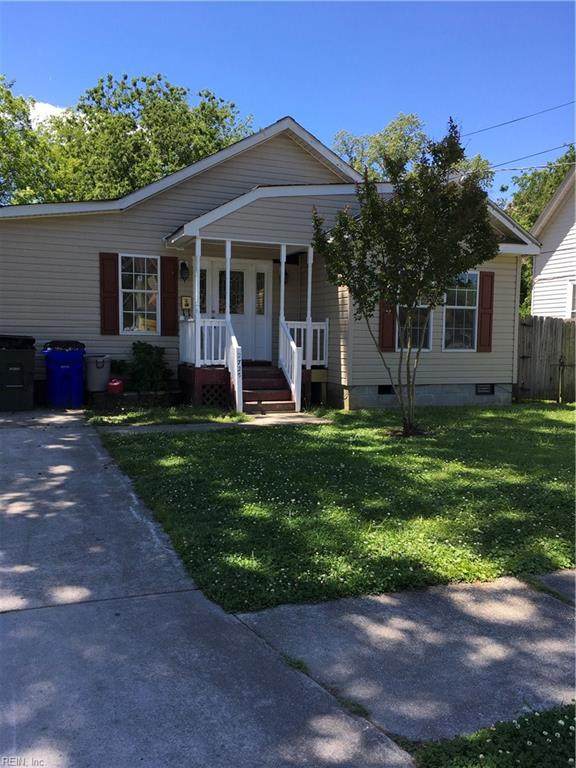 2725 Victoria Ave - Photo 1
