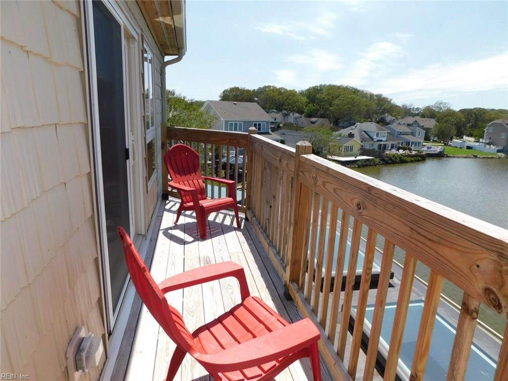 239 Lake Dr - Photo 1