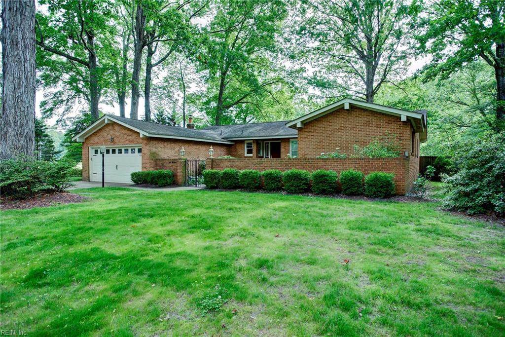 100 Albacore Dr - Photo 1