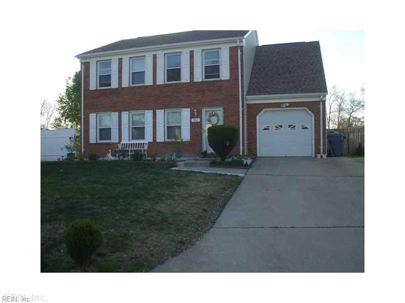 933 Thompson Way - Photo 1