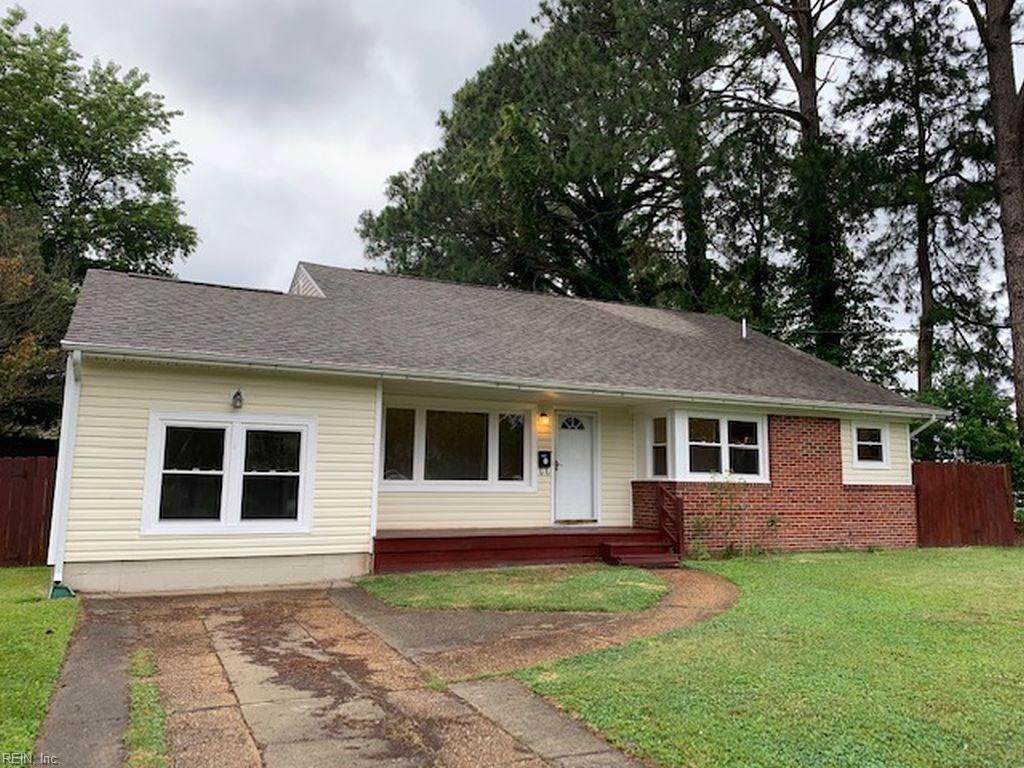 7801 Wildwood Dr - Photo 1
