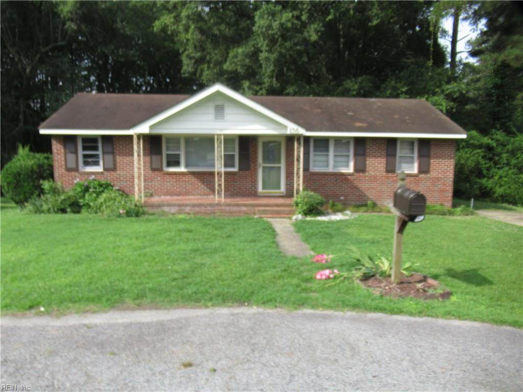 136 Porter Cir - Photo 1