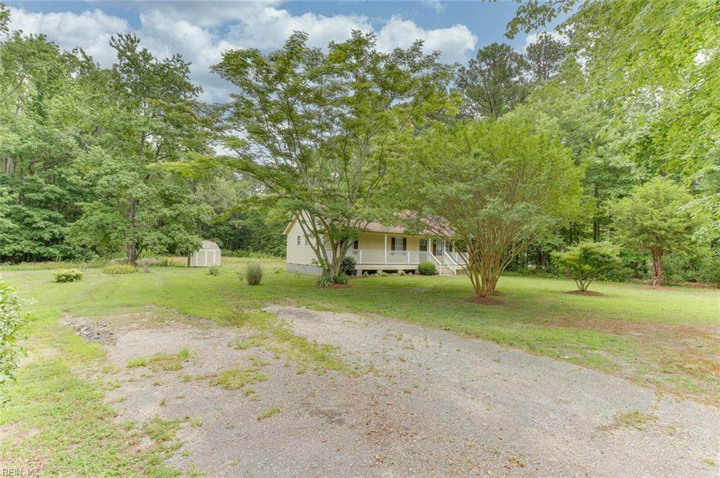 1016 Old York Hampton Hwy - Photo 1