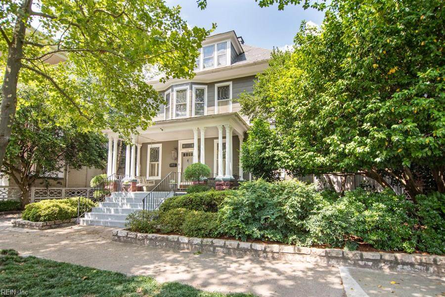 738 Graydon Ave - Photo 1