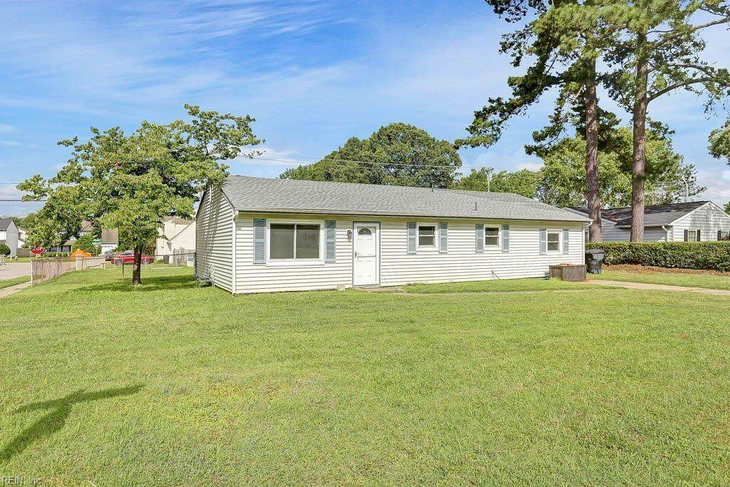 997 Oak Forest Ct - Photo 1