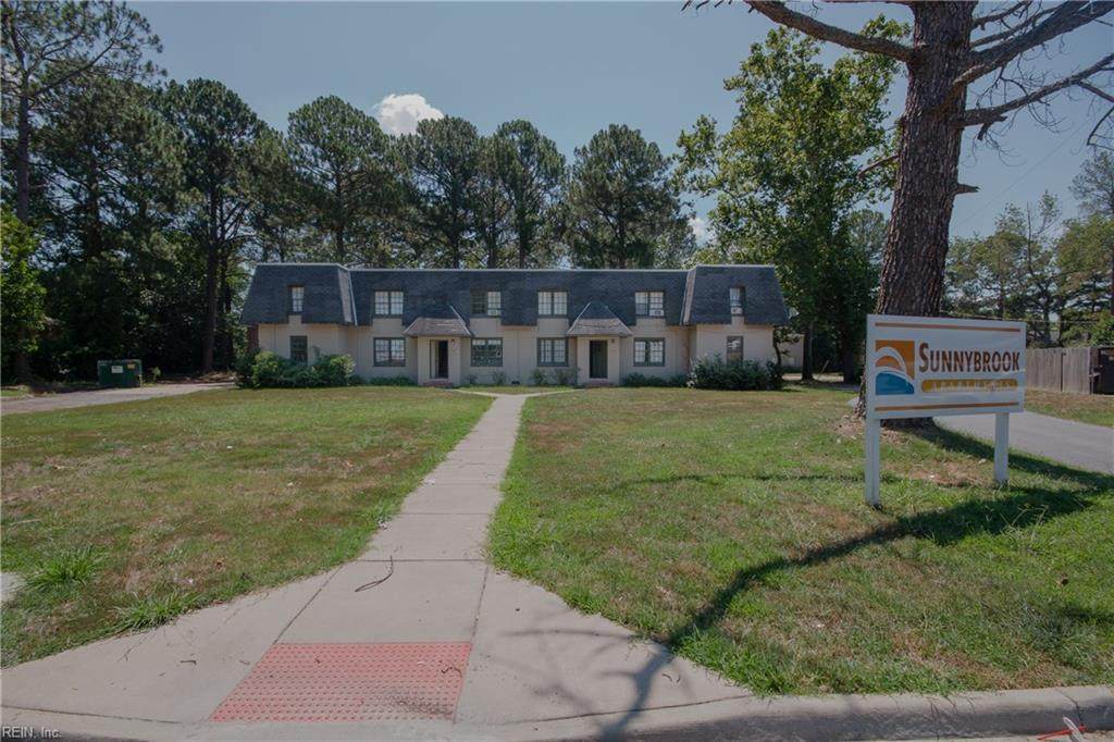 2127 Chesapeake Dr - Photo 1