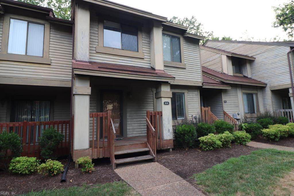 213 Bridgewater Dr - Photo 1