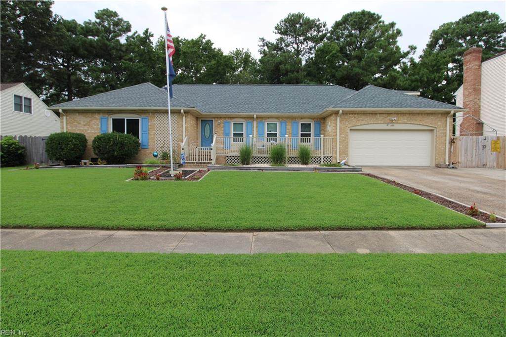 685 Churchill Dr - Photo 1