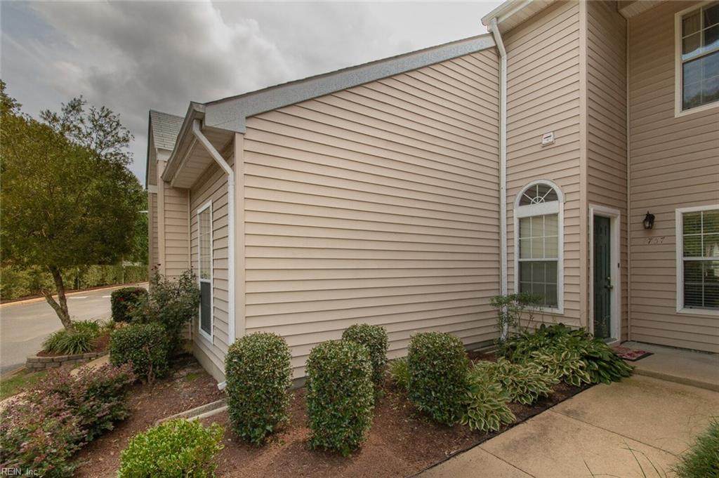 1757 Grand Bay Dr - Photo 1