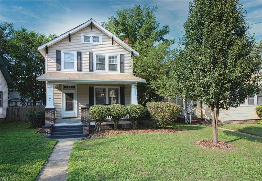 1704 Spratley St - Photo 1