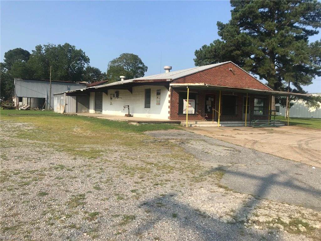 21 Windsor Blvd - Photo 1