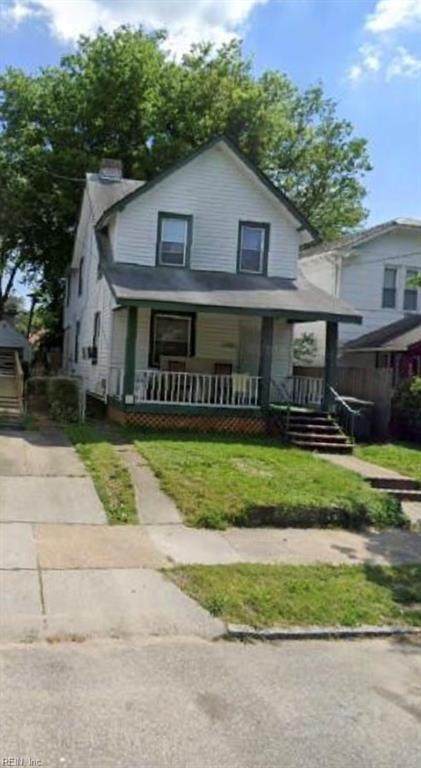 825 37th St - Photo 1
