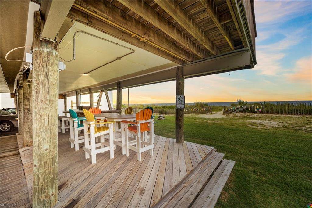 1052 Ocean View Ave - Photo 1