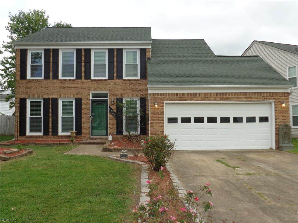 1069 Honeycutt Way - Photo 1