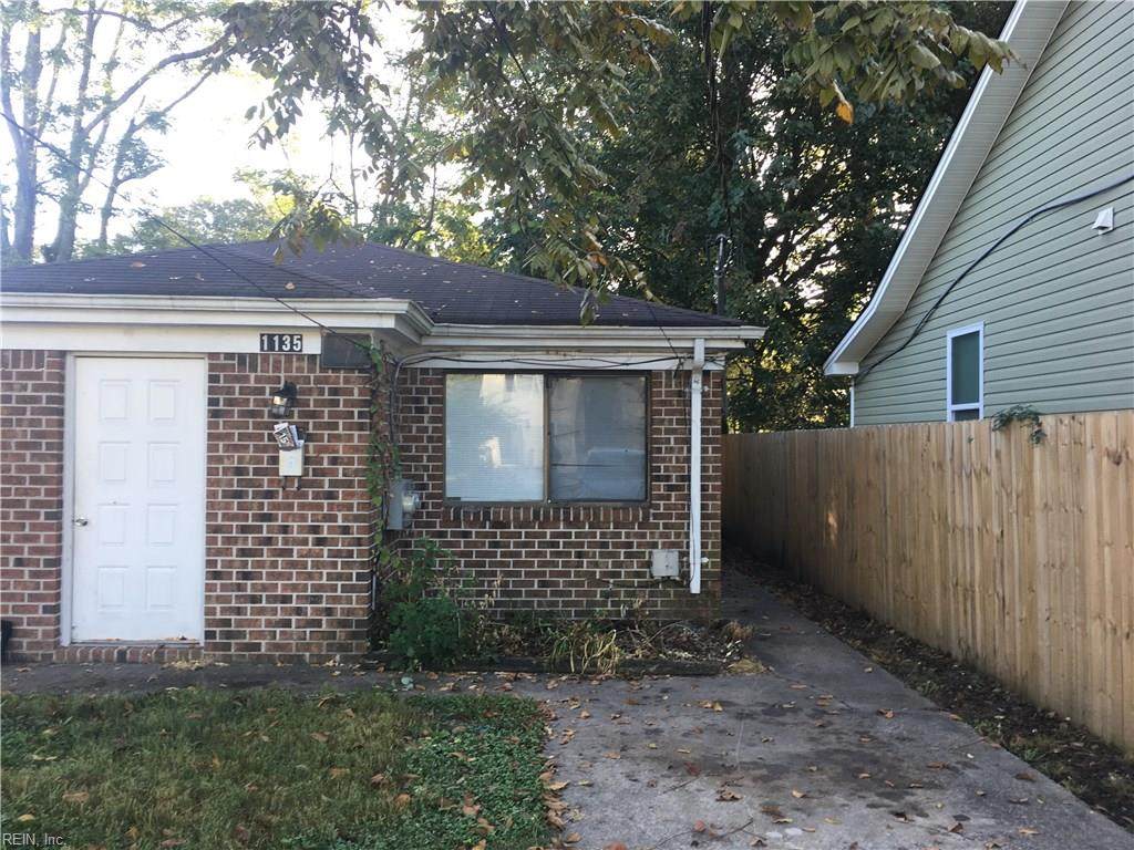 1135 Commerce Ave - Photo 1