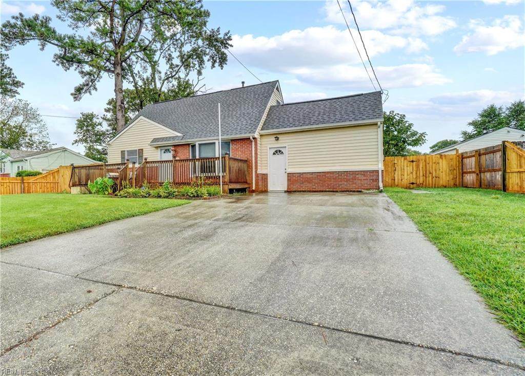 4917 Clover St - Photo 1
