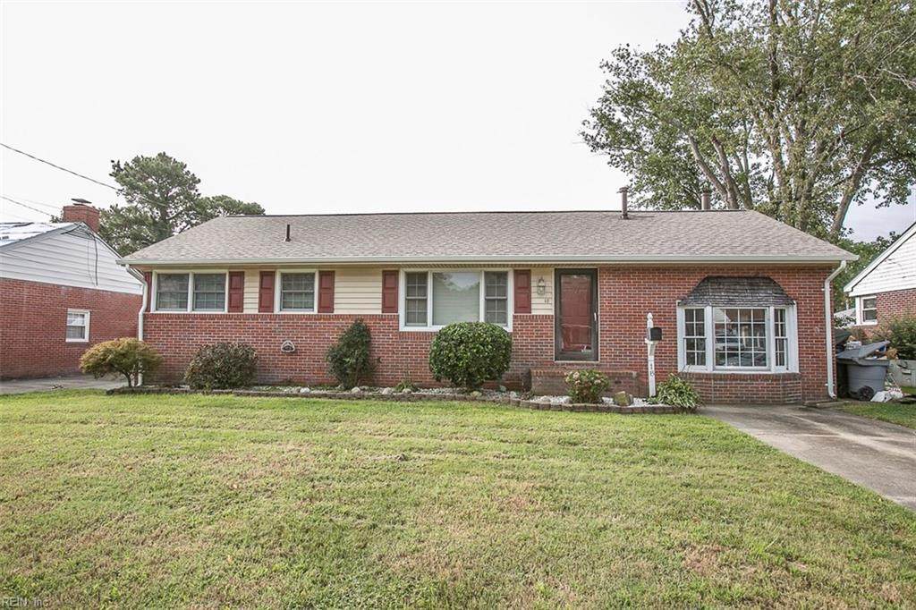 18 Eastlawn Dr - Photo 1