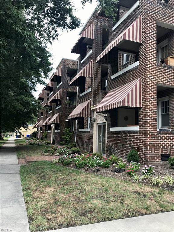 742 Washington Park - Photo 1