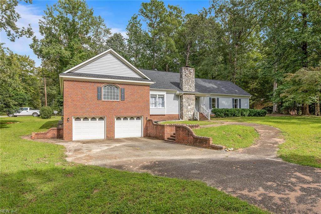 7 Huntington Dr - Photo 1