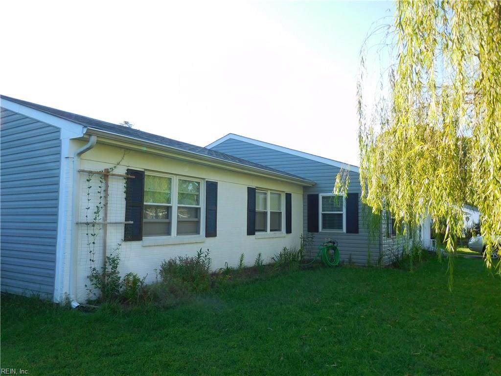 241 Cortland Ln - Photo 1