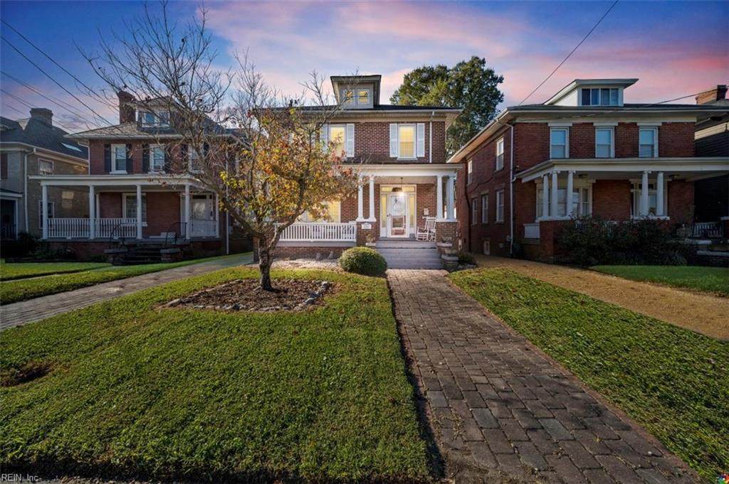 520 Settlers Landing Rd - Photo 1