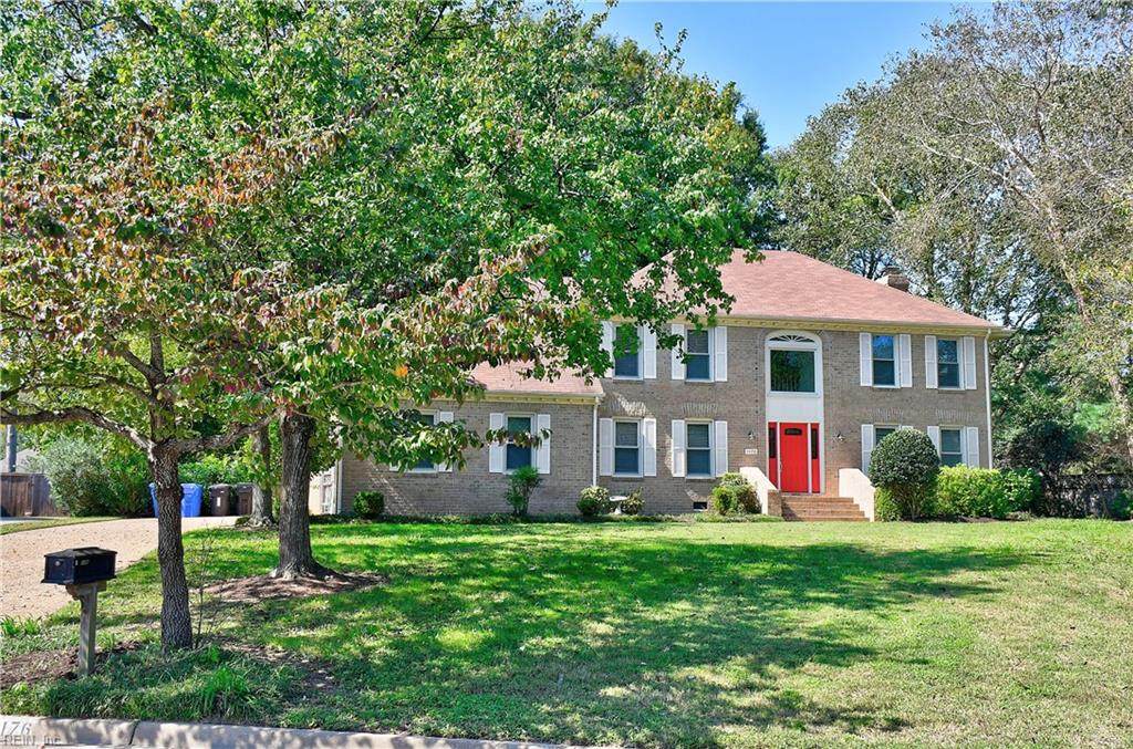 1176 Starr Way - Photo 1