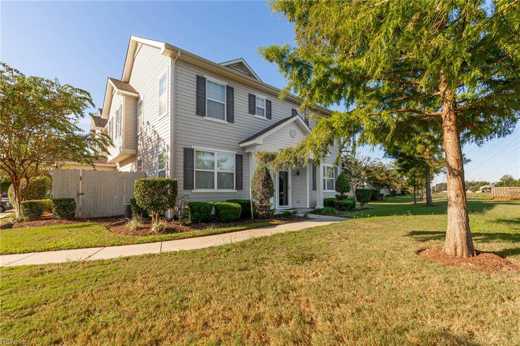 1402 Titchfield Dr - Photo 1