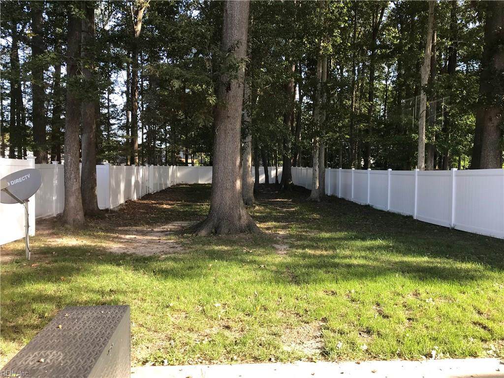 1184 Gunn Hall Dr - Photo 1