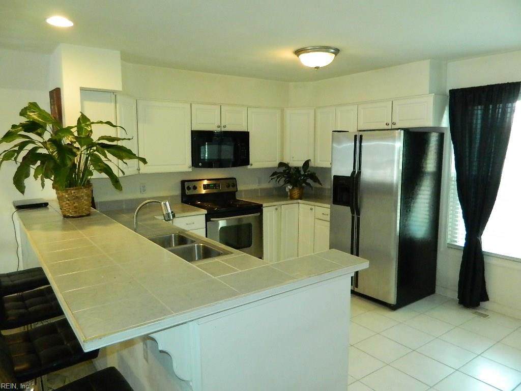 8550 Tidewater Dr - Photo 1