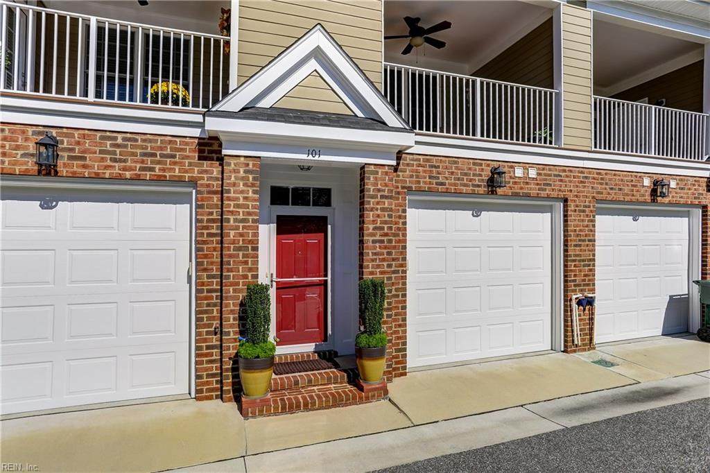 101 Carrington Ln - Photo 1