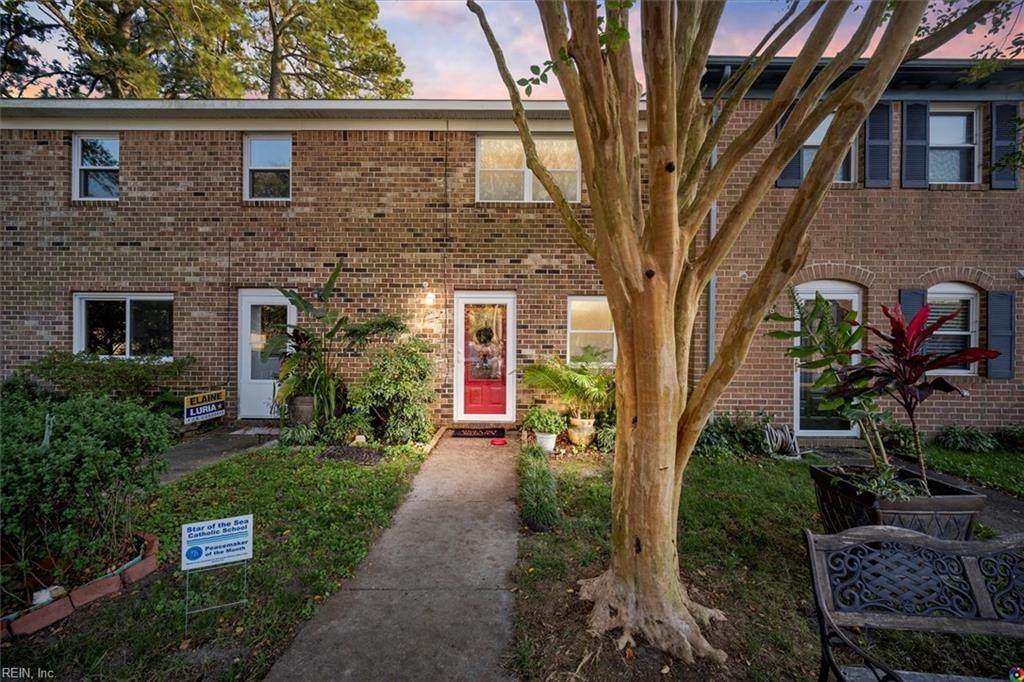 936 Indian Cir - Photo 1