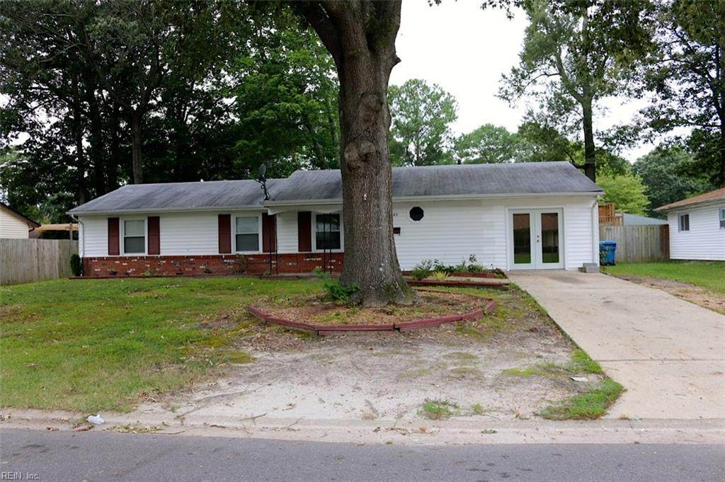 463 Barcelona Ln - Photo 1