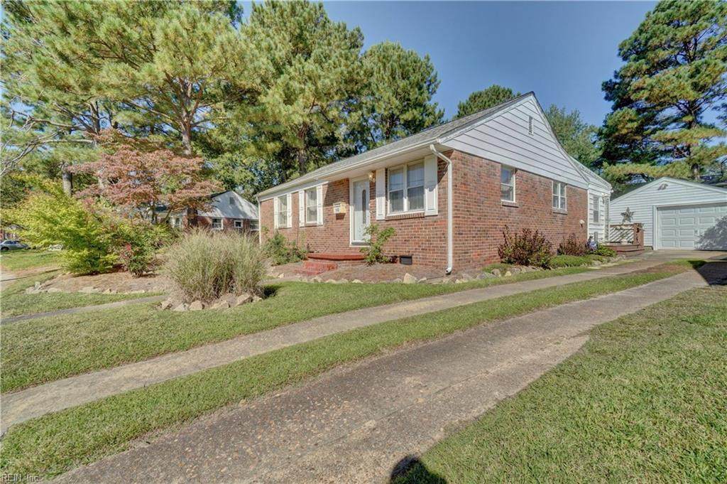 542 Garren Ave - Photo 1