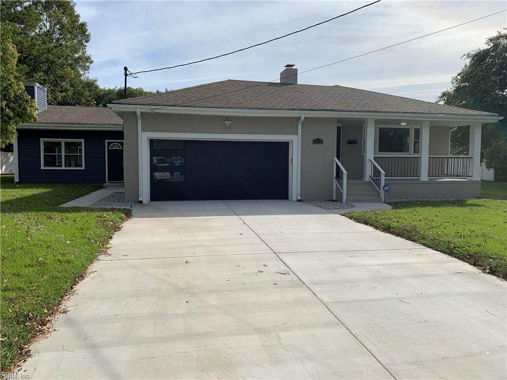 1034 Miles Standish Ct - Photo 1