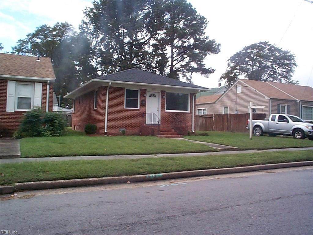 1308 Rodman Ave - Photo 1