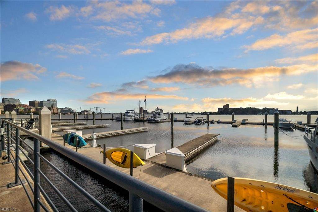 40 Rader St - Photo 1