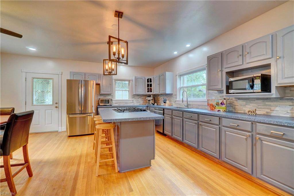 3710 Mariner Ave - Photo 1